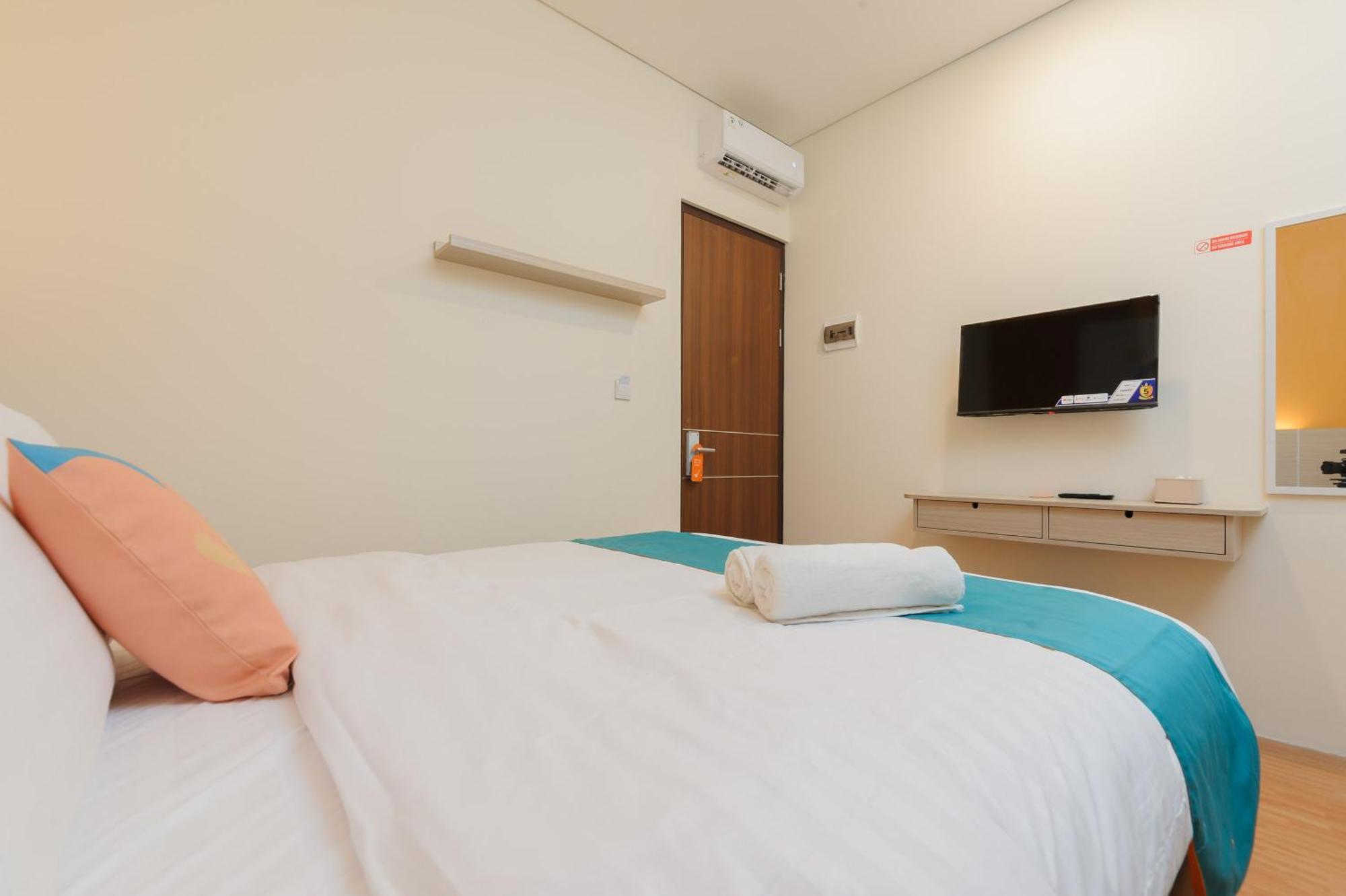 Sans Hotel Tajur Bogor Bantarkamang Экстерьер фото
